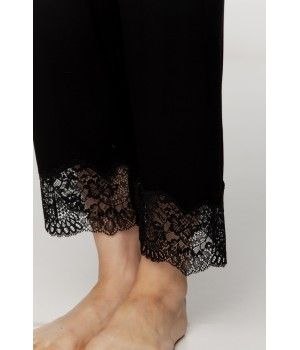Ensemble pyjama femme en micromodal et dentelle manches courtes