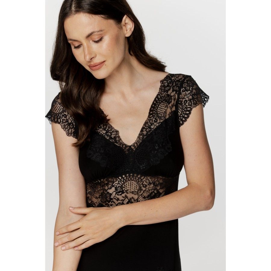 Ladies long nightdress in black micromodal and lace, with short sleeves