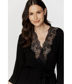 Ladies short and sexy dressing gown in black micromodal and lace