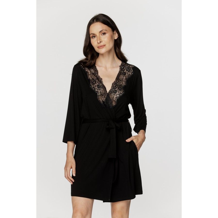 Ladies short and sexy dressing gown in black micromodal and lace