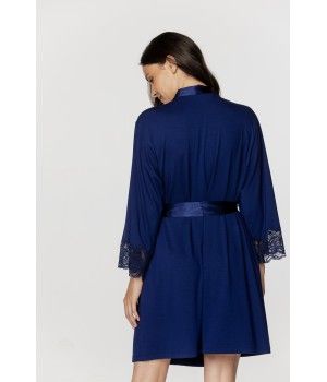 Für Damen: Kurzer Kimono aus Micromodal und Spitze in Nachtblau, Taillengürtel aus Seide