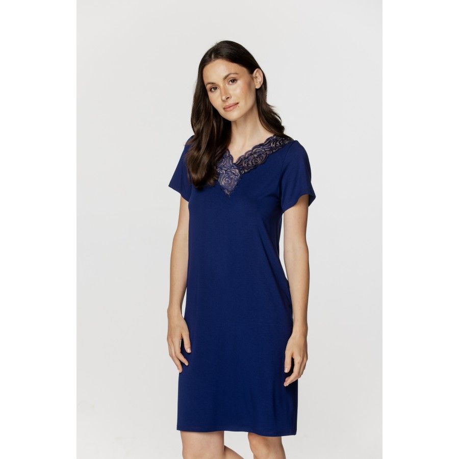 Chemise de nuit femme style tunique manches courtes en micromodal et dentelle bleu nuit