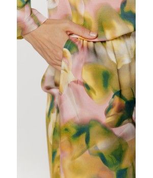 Ensemble d'intérieur / pyjama femme en viscose et soie imprimé tons de rose et kaki Pyjamas - www.coemi-lingerie.com 