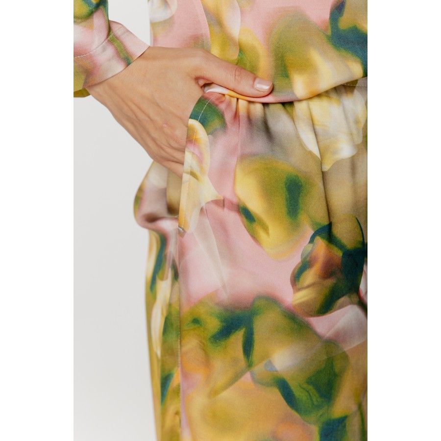 Ensemble d'intérieur / pyjama femme en viscose et soie imprimé tons de rose et kaki Pyjamas - www.coemi-lingerie.com 