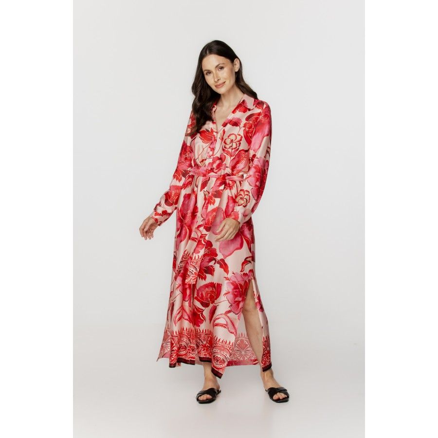 Für Damen: Oversize-Nachthemd/Hauskleid aus Viskose mit Blumenmuster in Rottönen Für Damen: Oversize-Nachthemd/Hauskleid aus Viskose mit Blumenmuster in Rottönen