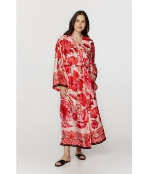 Ladies maxi dressing gown in printed viscose with shades of red, and loose-fitting long sleeves