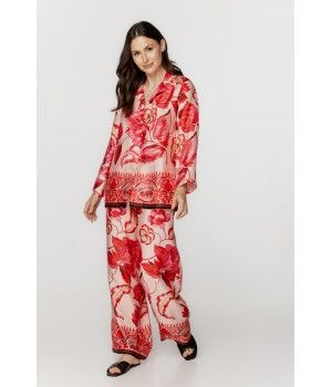 Pyjama / ensemble d'intérieur femme en viscose imprimé fleuri tons de rouge