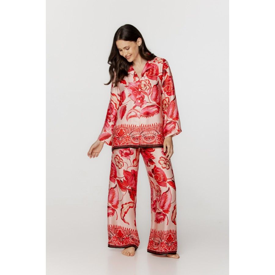 Pyjama / ensemble d'intérieur femme en viscose imprimé fleuri tons de rouge