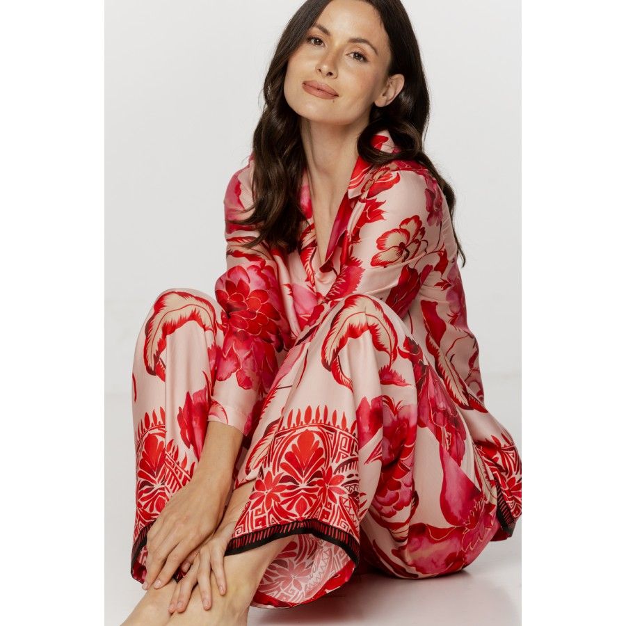 Pyjama / ensemble d'intérieur femme en viscose imprimé fleuri tons de rouge