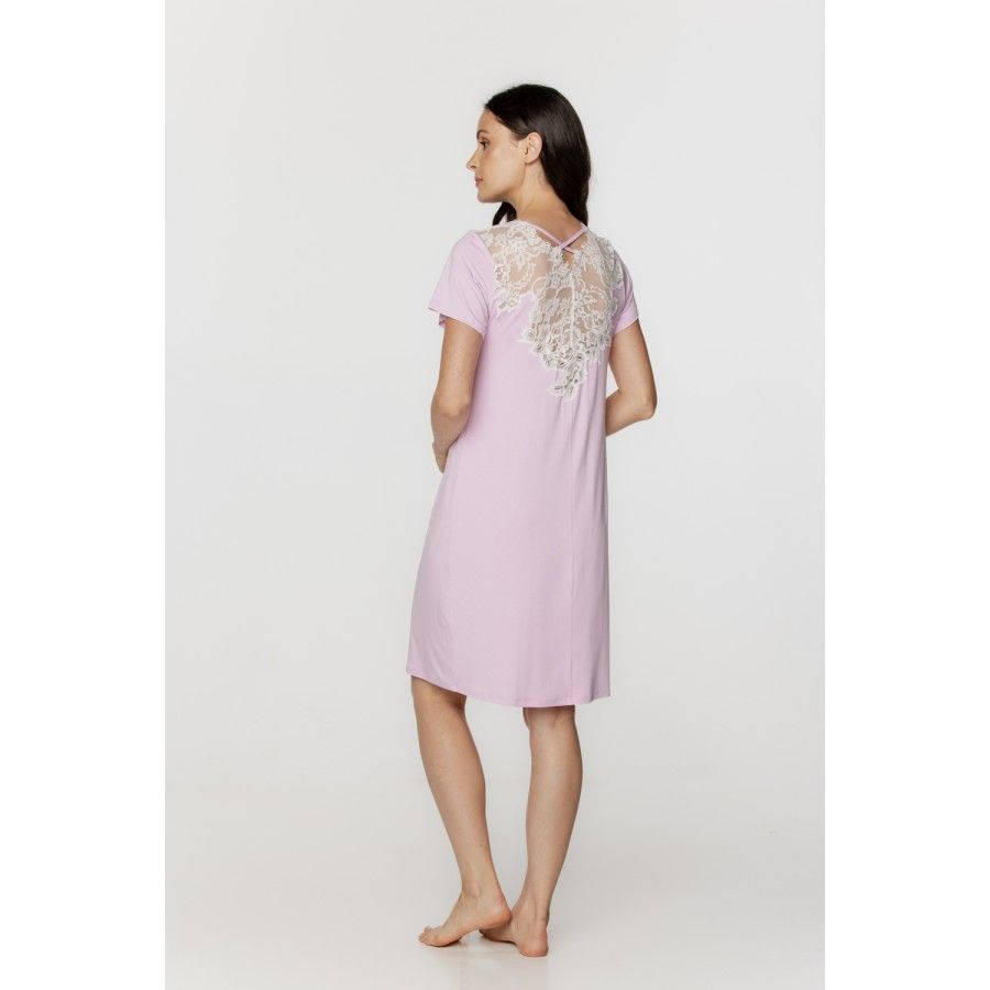 Disponible du XS au XXL
94% micromodal, 6% elasthanne
Longueur : 88 cm (M) Disponible du XS au XXL
94% micromodal, 6% elasthanne
Longueur : 88 cm (M)