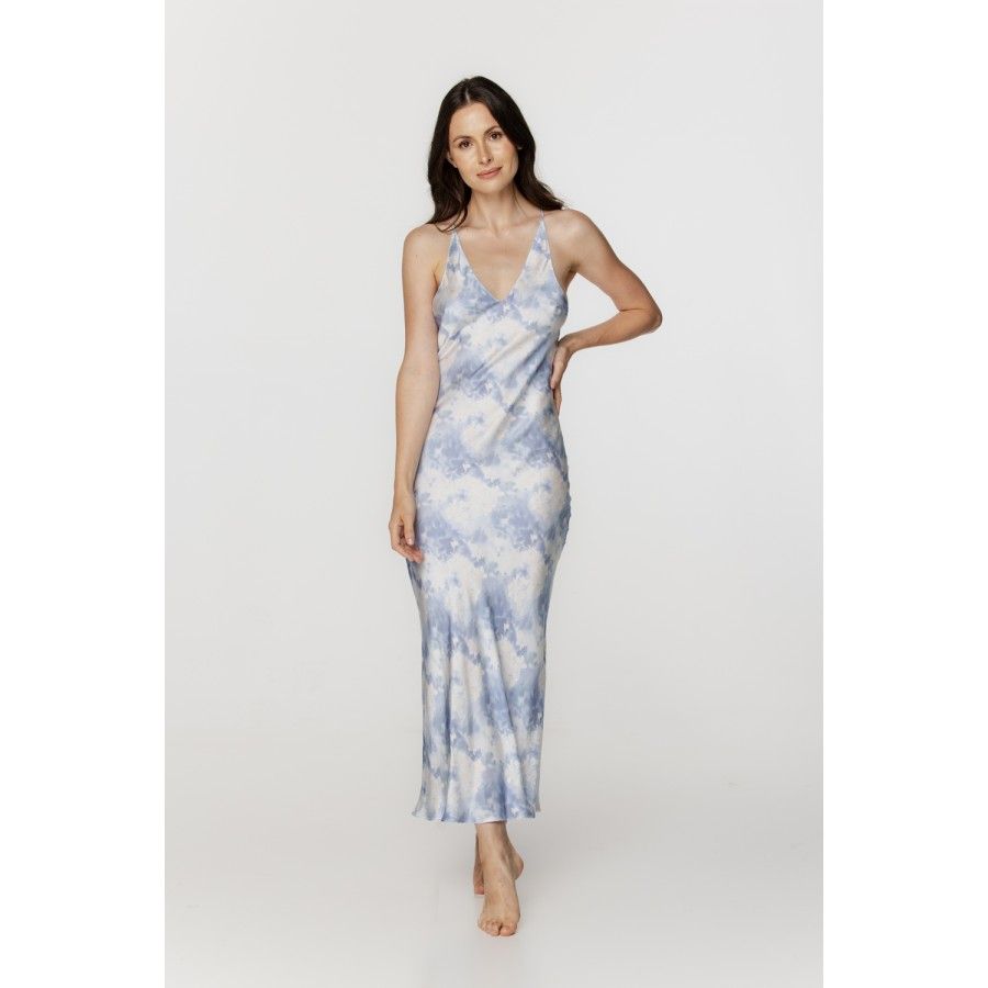 Ladies sexy, long nightdress in blue and white printed viscose with thin straps Ladies sexy, long nightdress in blue and white printed viscose with thin straps