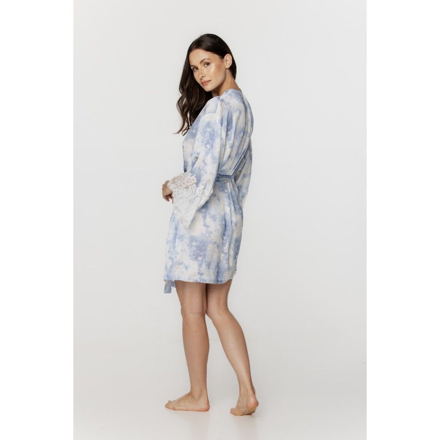 Für Damen: Kurzer Kimono aus blau-weißer Viskose mit weiten Ärmeln mit Spitzenbesatz