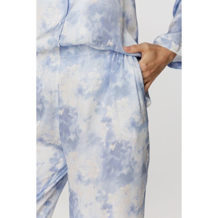 Ensemble pyjama femme ample et long en viscose, imprimé bleu nuage blanc