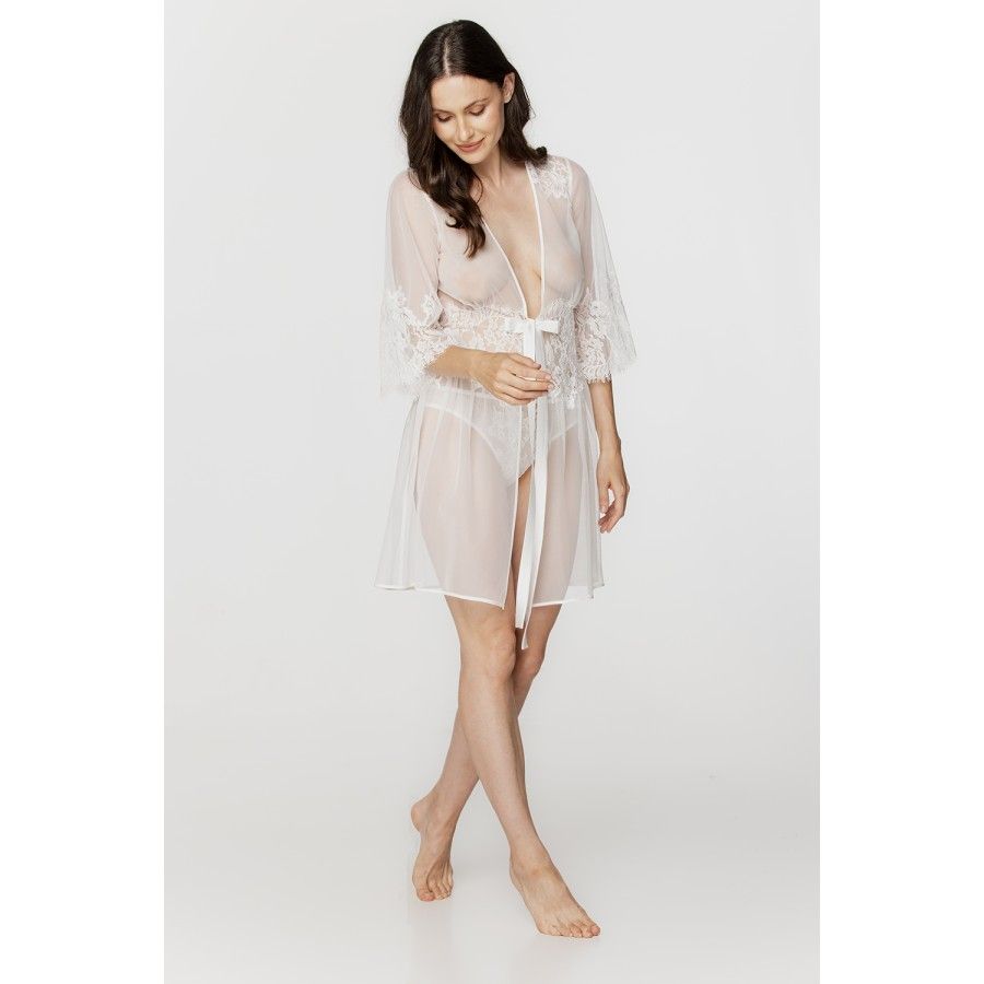 Ladies sexy, floaty, short negligee in tulle and white lace