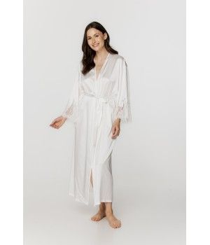 Déshabillé femme ample et long en satin soyeux blanc et dentelle