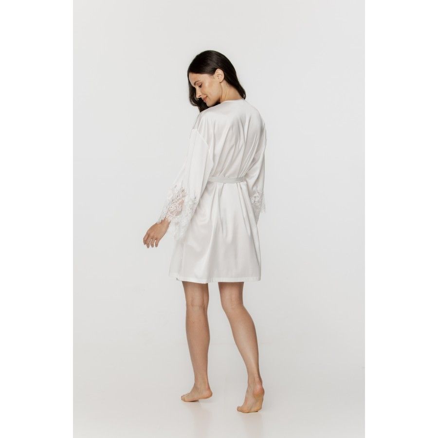 Für Damen: Kurzer Kimono aus weichem Satin und Spitze in Weiß