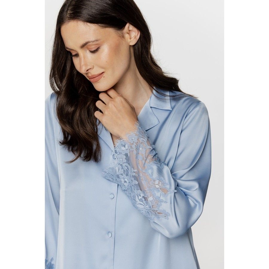 Ensemble pyjama femme en satin soyeux et dentelle bleu ciel Pyjamas - www.coemi-lingerie.com 