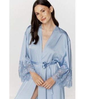 Déshabillé femme long et ample en satin soyeux et dentelle bleu ciel