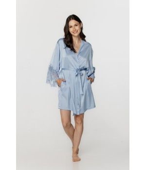 Déshabillé femme court en satin soyeux et dentelle bleu ciel