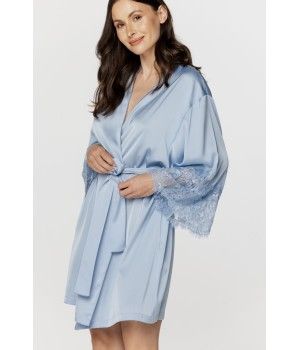 Déshabillé femme court en satin soyeux et dentelle bleu ciel