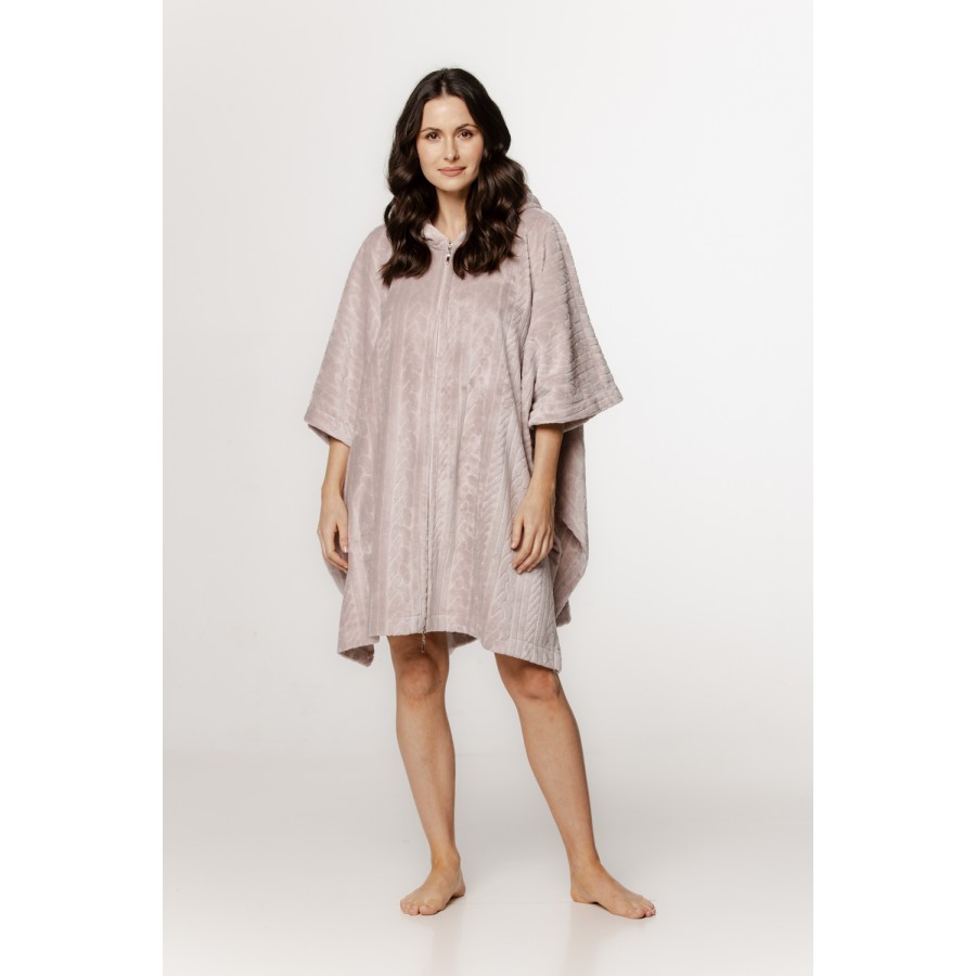 Lovely oversized poncho with a hood in velvet, ¾-length sleeves, and a zipper