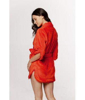 Lovely little short bathrobe in fluffy velvet with ¾ sleeves and fringes