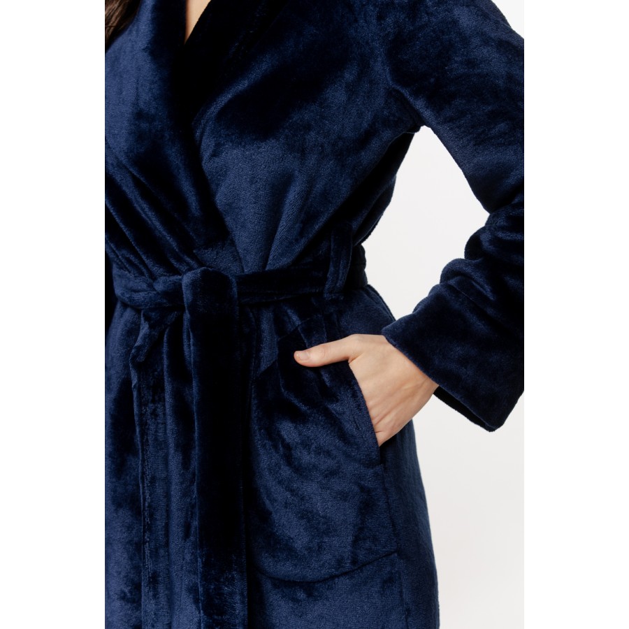 Sublime long maxi bathrobe in fluffy velvet with pockets, shawl collar, and belt