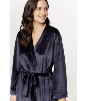 Charming velvet robe/bathrobe with long, loose sleeves and side pockets