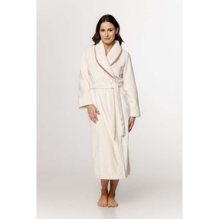 Beautiful long, fluffy bathrobe with a shawl collar and trim and long sleeves Beautiful long, fluffy bathrobe with a shawl collar and trim and long sleeves