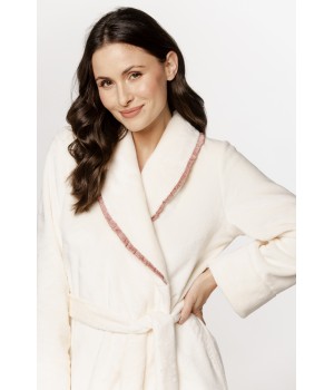 Beautiful long, fluffy bathrobe with a shawl collar and trim and long sleeves 4 - www.coemi-lingerie.com 