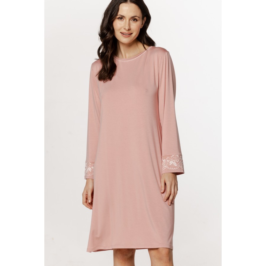 Mid-length nightgown/lounge dress in micromodal with long sleeves and lace