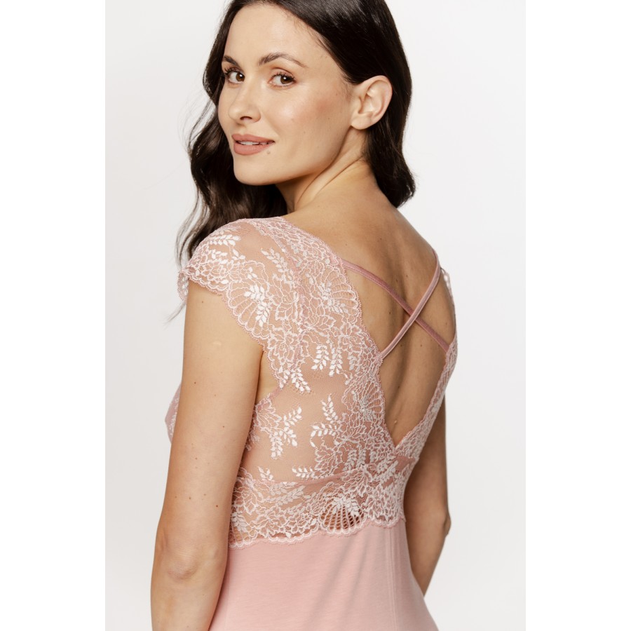 Superbe nuisette  en micromodal et dentelle, manches courtes, broderie et lacets dans le dos