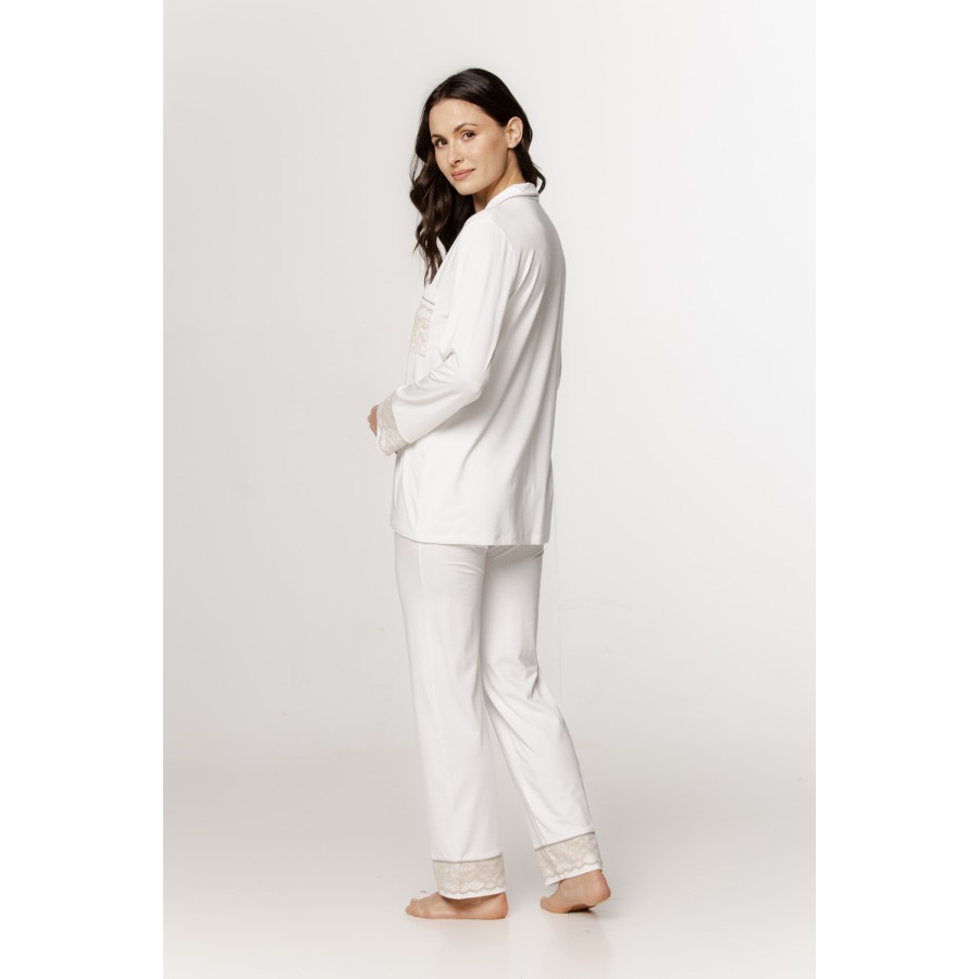 Wunderschönes Pyjama-Set mit Button-Down-Hemd und langer Hose mit Stickerei