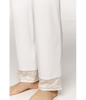 Wunderschönes Pyjama-Set mit Button-Down-Hemd und langer Hose mit Stickerei