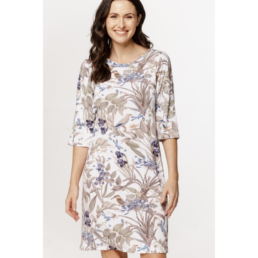 Lovely micromodal nightgown with ¾ sleeves and a round neck, long T-shirt