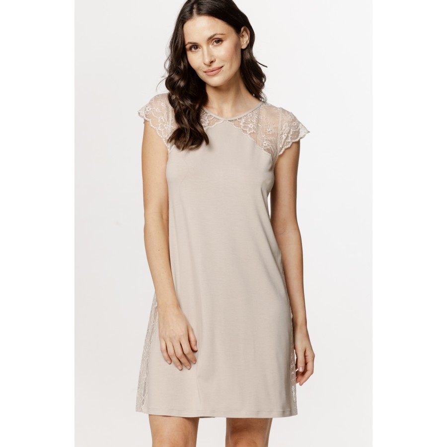 Elegant micromodal nightie with short sleeves and lace insets