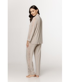 Somptueuse ensemble pyjama avec haut chemise avec broderie sur les bras, pantalon ample