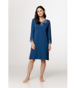 Nachthemd/Loungekleid aus Micromodal, lange Ärmel, Spitze an Kragen und Bündchen