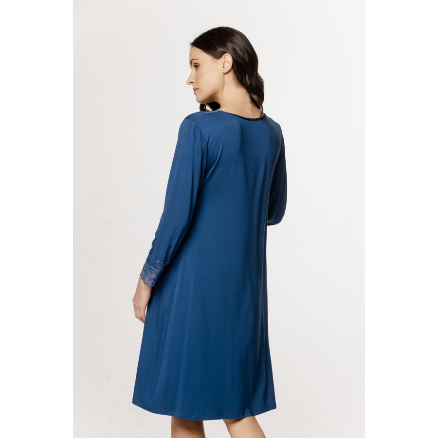 Nachthemd/Loungekleid aus Micromodal, lange Ärmel, Spitze an Kragen und Bündchen