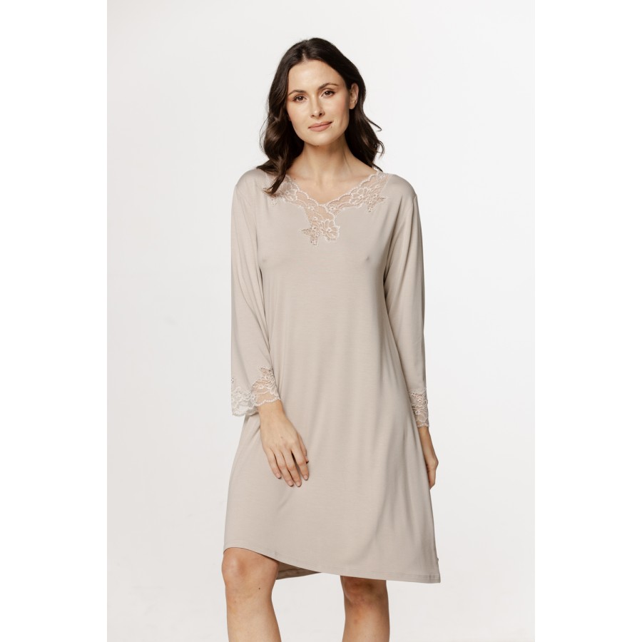 Nachthemd/Loungekleid aus Micromodal, lange Ärmel, Spitze an Kragen und Bündchen