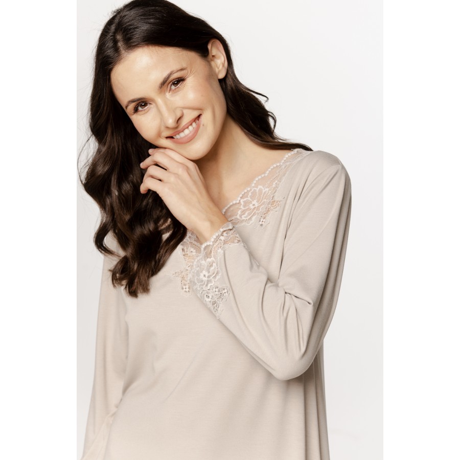 Nachthemd/Loungekleid aus Micromodal, lange Ärmel, Spitze an Kragen und Bündchen
