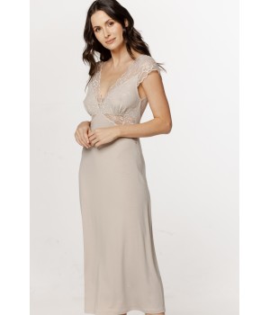 Chemise de nuit longue en micromodal , buste, épaulettes en dentelle et lacets dans le dos et broderie