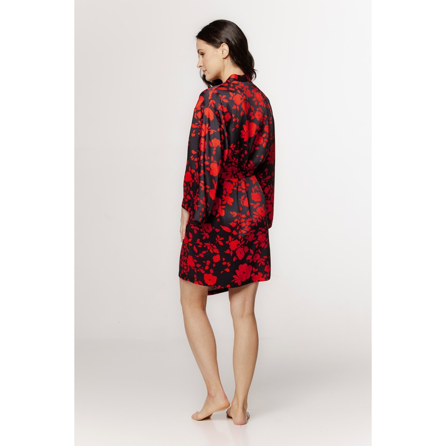 Ravissant déshabillé en viscose satin motif floral rouge et noir, manches amples et ceinture