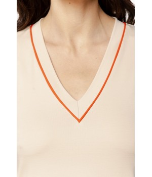 Camisón beige con ribete en escote y puños