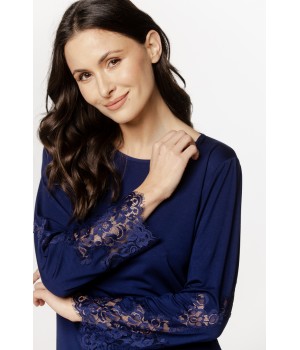 Micromodal pajama set with round neck and lace trim on the forearms, long, flowing pants