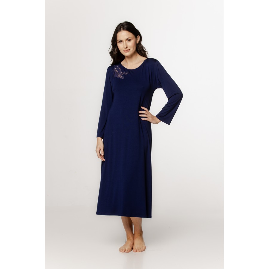 Long, loose-fitting nightgown with long sleeves and embroidery on the upper bust. Long, loose-fitting nightgown with long sleeves and embroidery on the upper bust.