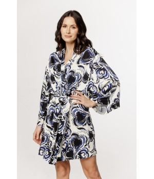Sublime déshabillé en viscose satin à motif, manches amples et évasées, ceinture