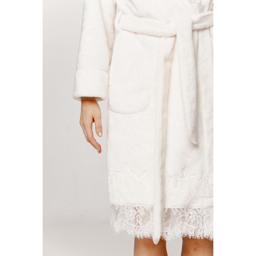 Lovely mid-length fluffy bathrobe with lace trim and shawl collar