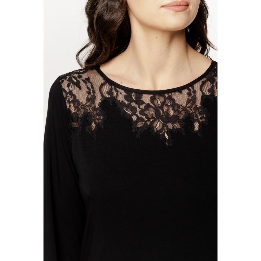 Women's micromodal tunic nightdress with ¾ sleeves, crisscross lace trim, and lace.