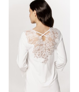 Women's micromodal tunic nightdress with ¾ sleeves, crisscross lace trim, and lace.